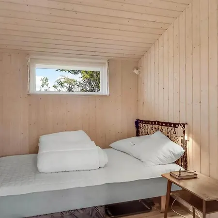 4 Star In Store Fuglede Casa de Férias *