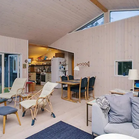 4 Star In Holiday home