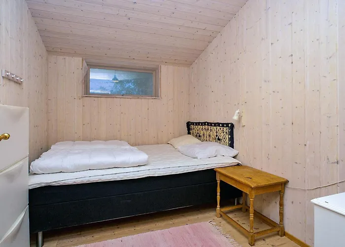 4 Star In Holiday home Store Fuglede