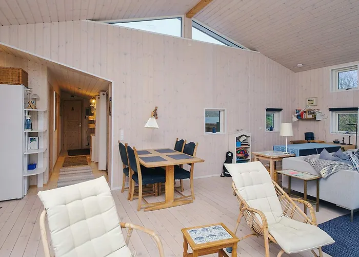 4 Star In Holiday home Store Fuglede