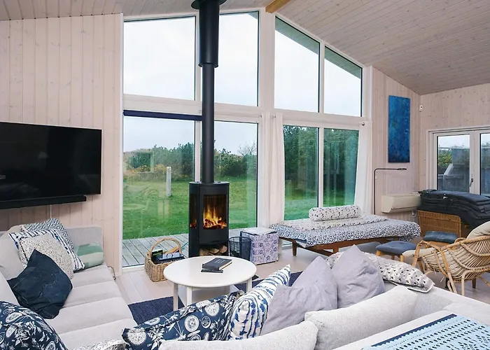 4 Star In Store Fuglede