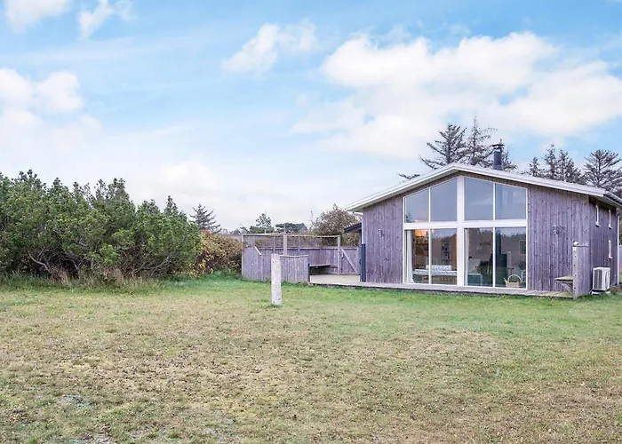 4 Star In Holiday home Store Fuglede